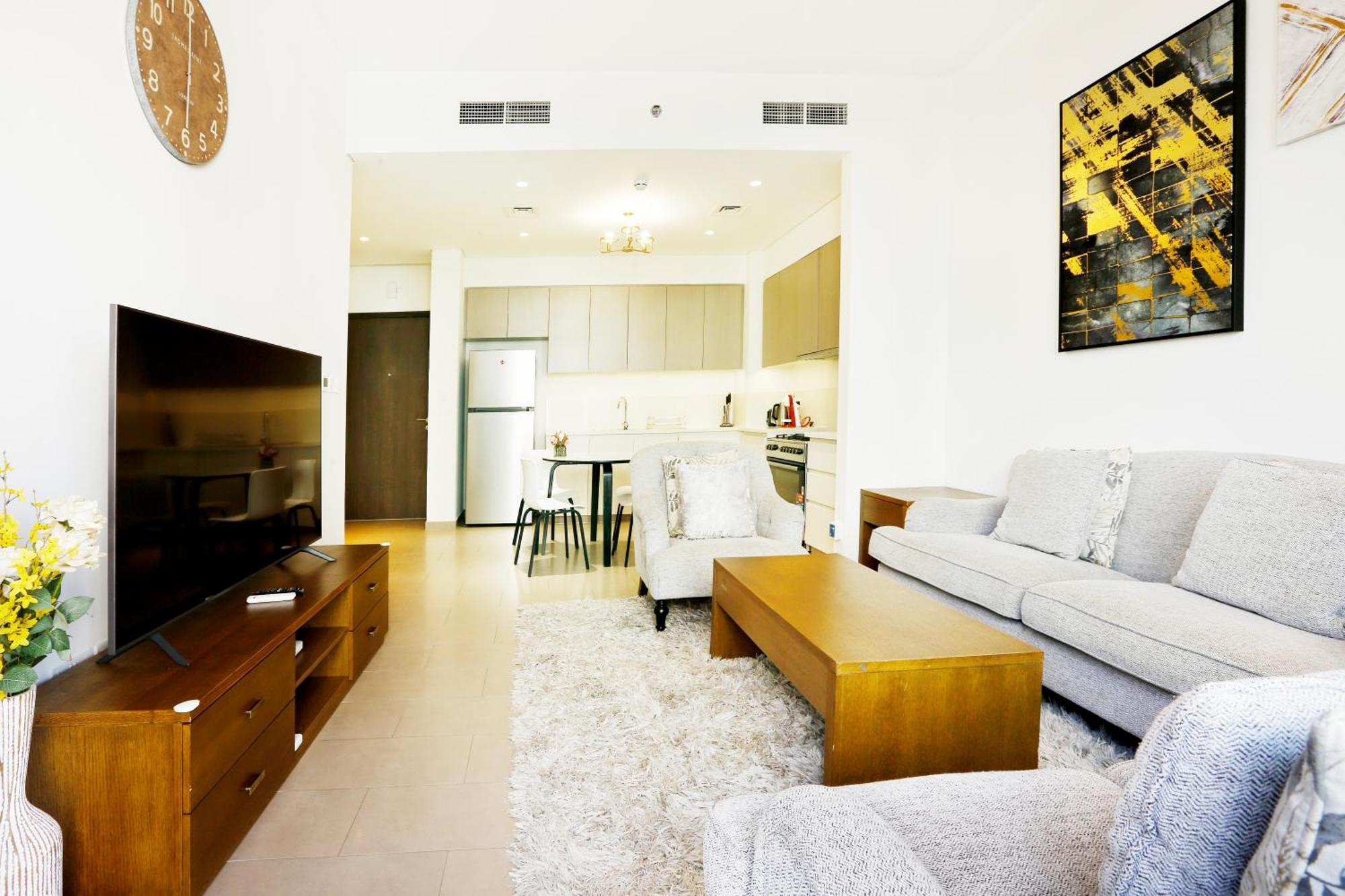 Brown Stone - Hills Mall Apartment Dubai
